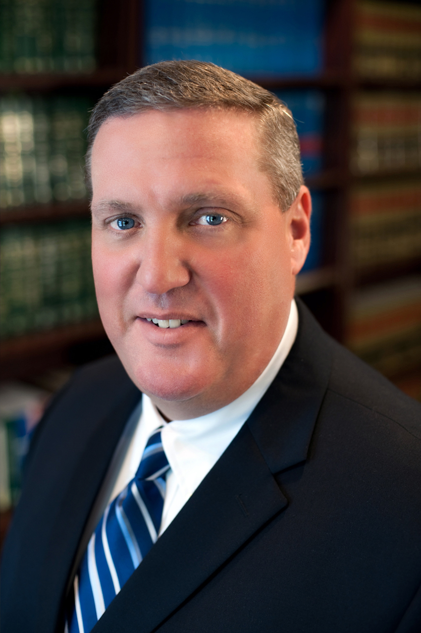 Law Offices of Robert D Ahearn Car accident and personal injury attorneys